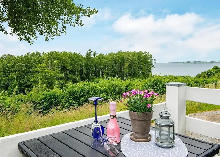 4 Person In Aabenraa-by Traum *